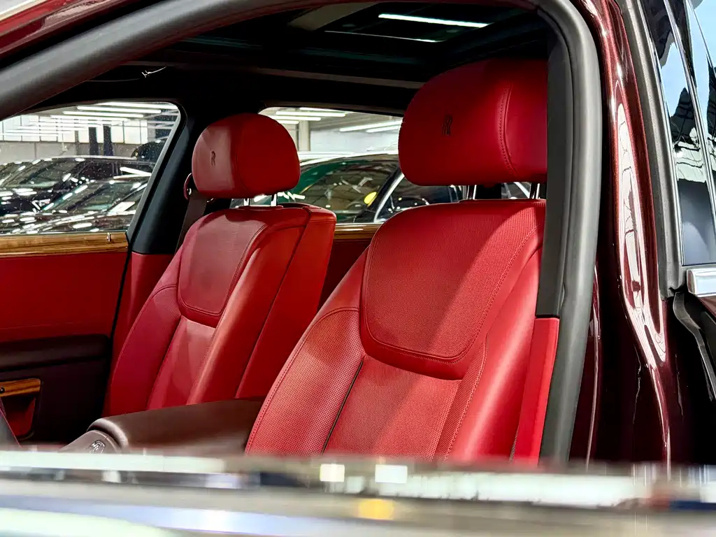 Ghost 2018 6.6T long wheelbase version купить на сайте DeffCars