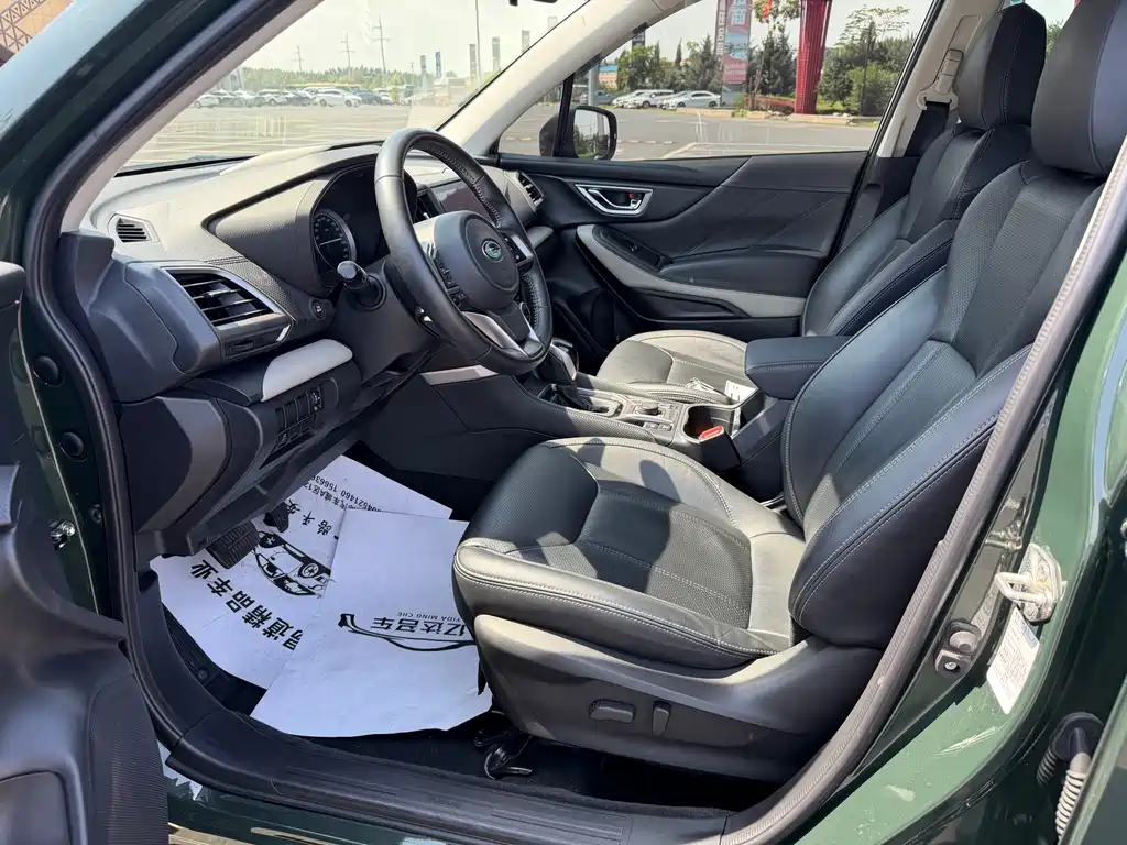 Forester 2022 2.0i AWD Deluxe Edition EyeSight купить на сайте DeffCars