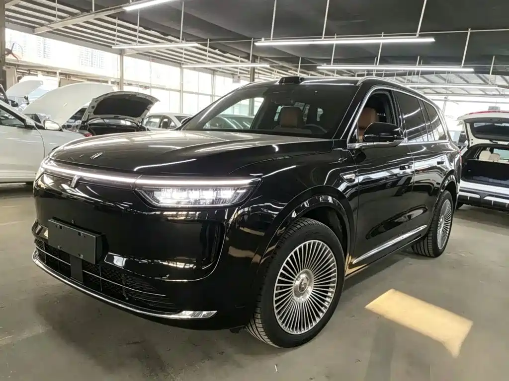 Aito M8 2025 extended range Max+ version 53.4kWh 6-seat (192-line lidar) купить на сайте DeffCars
