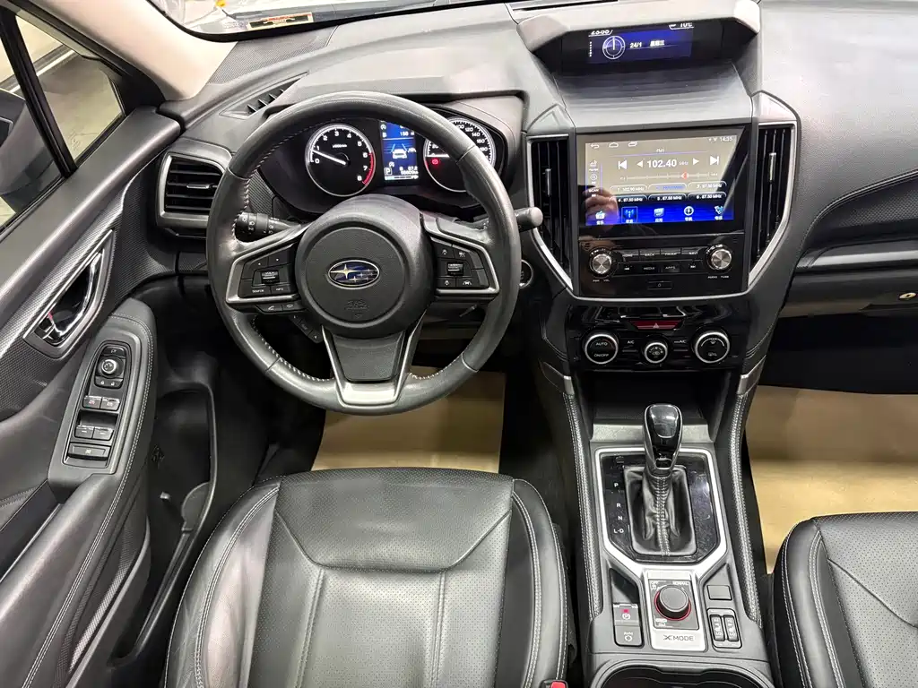 Forester 2020 2.0i Deluxe Edition EyeSight купить на сайте DeffCars