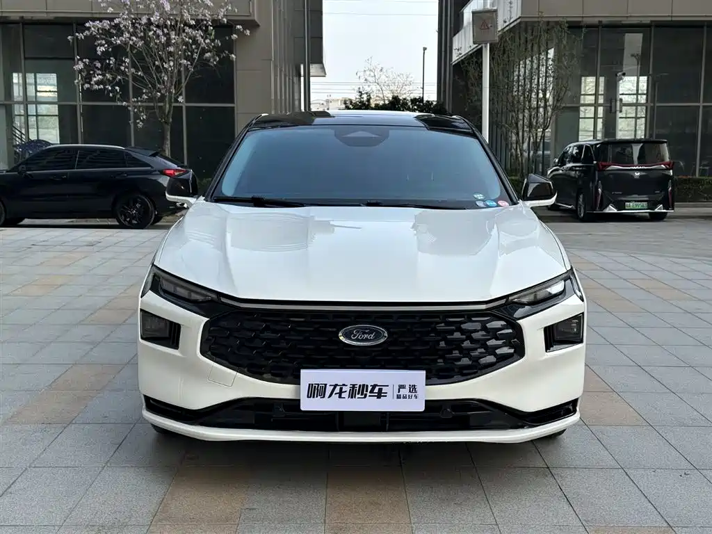 Mondeo 2023 EcoBoost 245 Luxury купить на сайте DeffCars