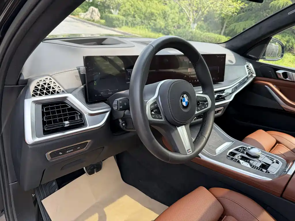 BMW X7 2023 xDrive40i Exclusive M Sports Package купить на сайте DeffCars