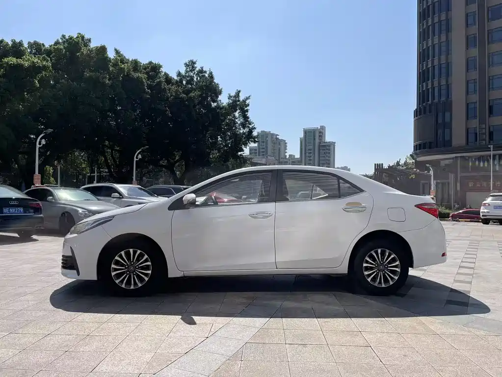 Corolla 2017 facelift 1.2T S-CVT GL купить на сайте DeffCars