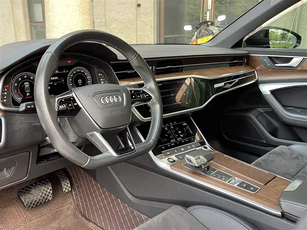 Audi A6L 2022 55 TFSI quattro exclusive dynamic model купить на сайте DeffCars