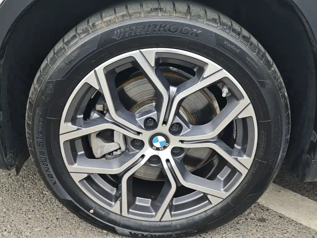 BMW X1 2022 sDrive25Li Leading Model купить на сайте DeffCars