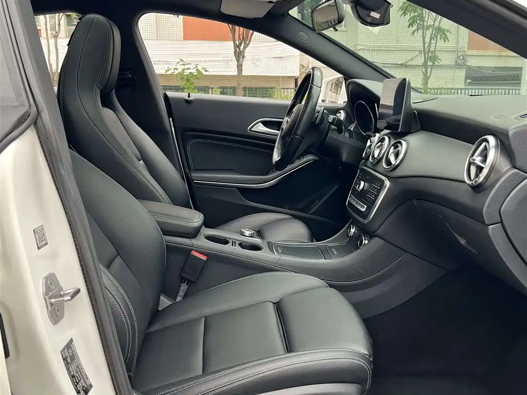 Mercedes-Benz CLA imported 2018 CLA 200 dynamic model купить на сайте DeffCars