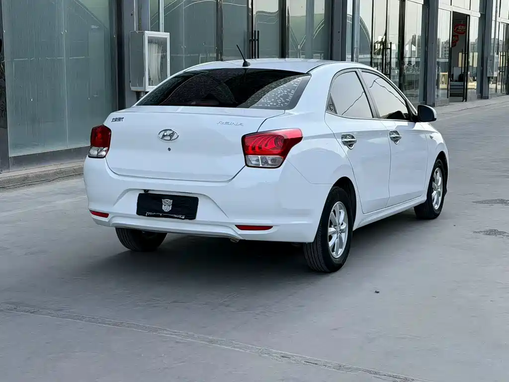 Rena 2017 1.4L Manual Glow Version National V купить на сайте DeffCars