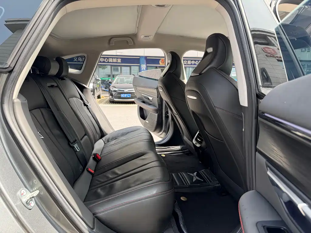 Xpeng P7 2022 586E купить на сайте DeffCars