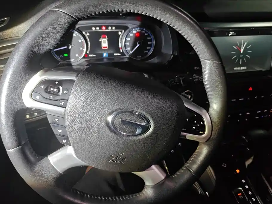 Trumpchi GS8 2017 320T 2WD Luxury Connected Edition (seven seats) купить на сайте DeffCars