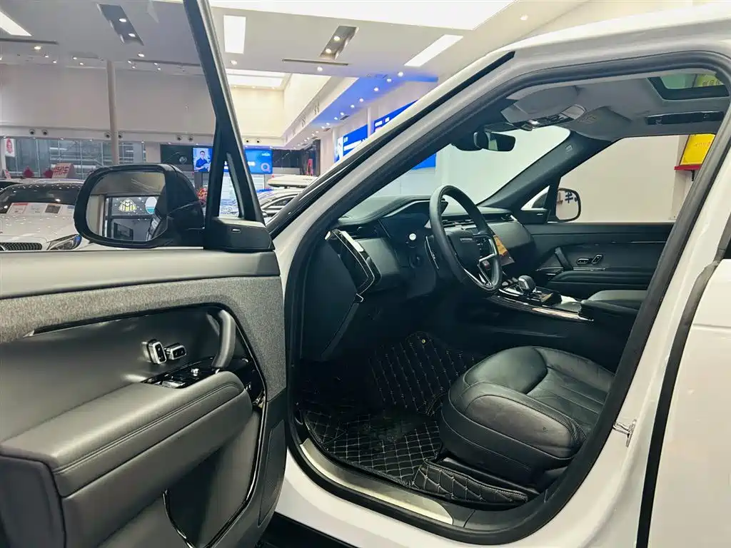 Range Rover Sport 2024 360PS S купить на сайте DeffCars