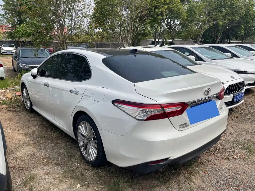 Camry 2018 2.5G Deluxe Edition купить на сайте DeffCars