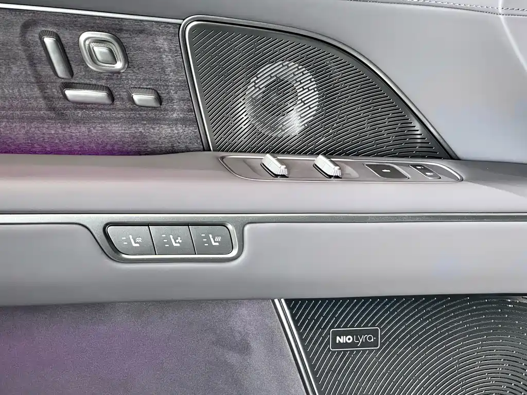 NIO ES8 2026 Six-seater Executive Deluxe Edition купить на сайте DeffCars