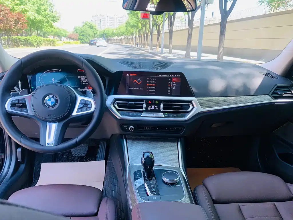 BMW 3 Series 2021 325i M Sports Night Package купить на сайте DeffCars