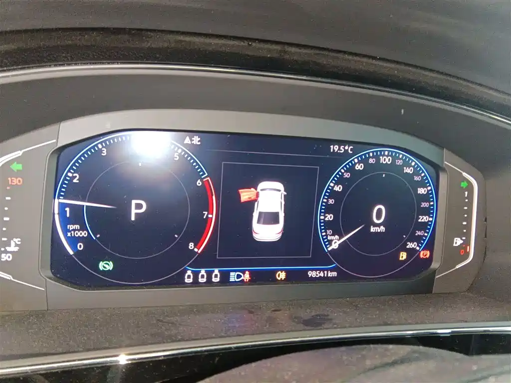 Passat 2019 330TSI Deluxe Edition National VI купить на сайте DeffCars