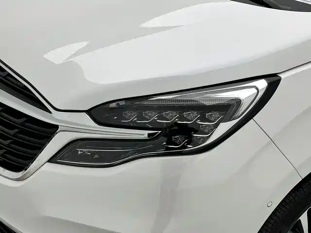 Buick GL8 2022 ES Lu Zun 653T Exclusive Type купить на сайте DeffCars