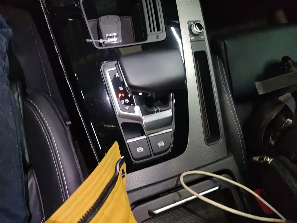 Audi Q5L 2022 45T luxury and dynamic model купить на сайте DeffCars