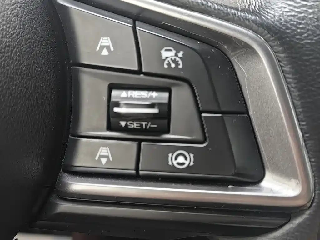 Forester 2022 2.0i AWD Deluxe Edition EyeSight купить на сайте DeffCars