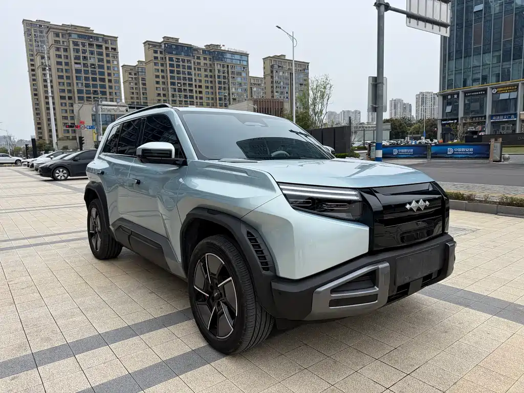 Titanium 3 2025 501KM four-wheel drive Ultra version купить на сайте DeffCars