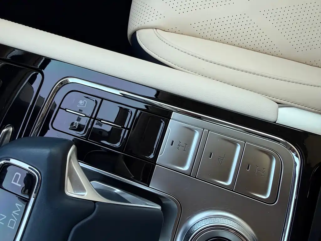 Shanhaipao 2023 3.0T V6 gasoline extreme traction version купить на сайте DeffCars
