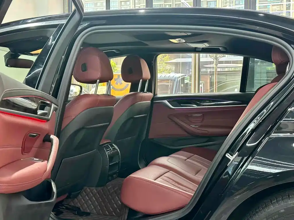 BMW 5 Series 2021 525Li M Sports Package купить на сайте DeffCars