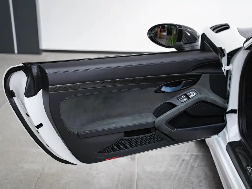 Porsche 718 2022 Cayman GT4 RS 4.0L купить на сайте DeffCars