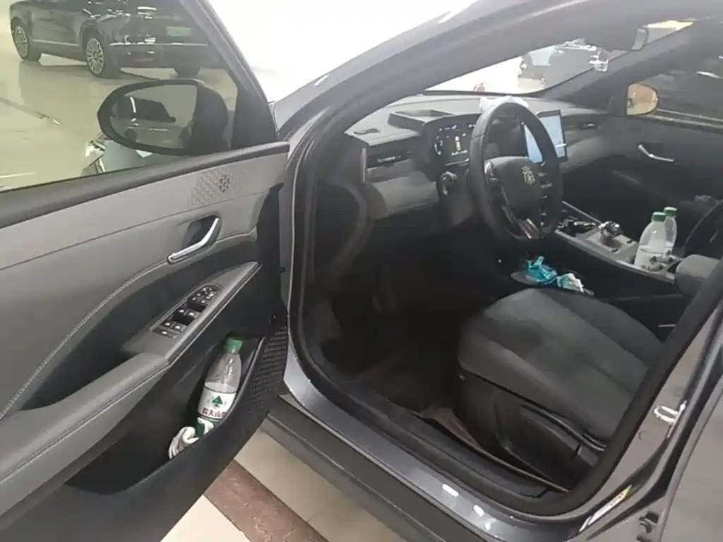 Qin PLUS 2025 DM-i smart driving version 55KM leading model купить на сайте DeffCars