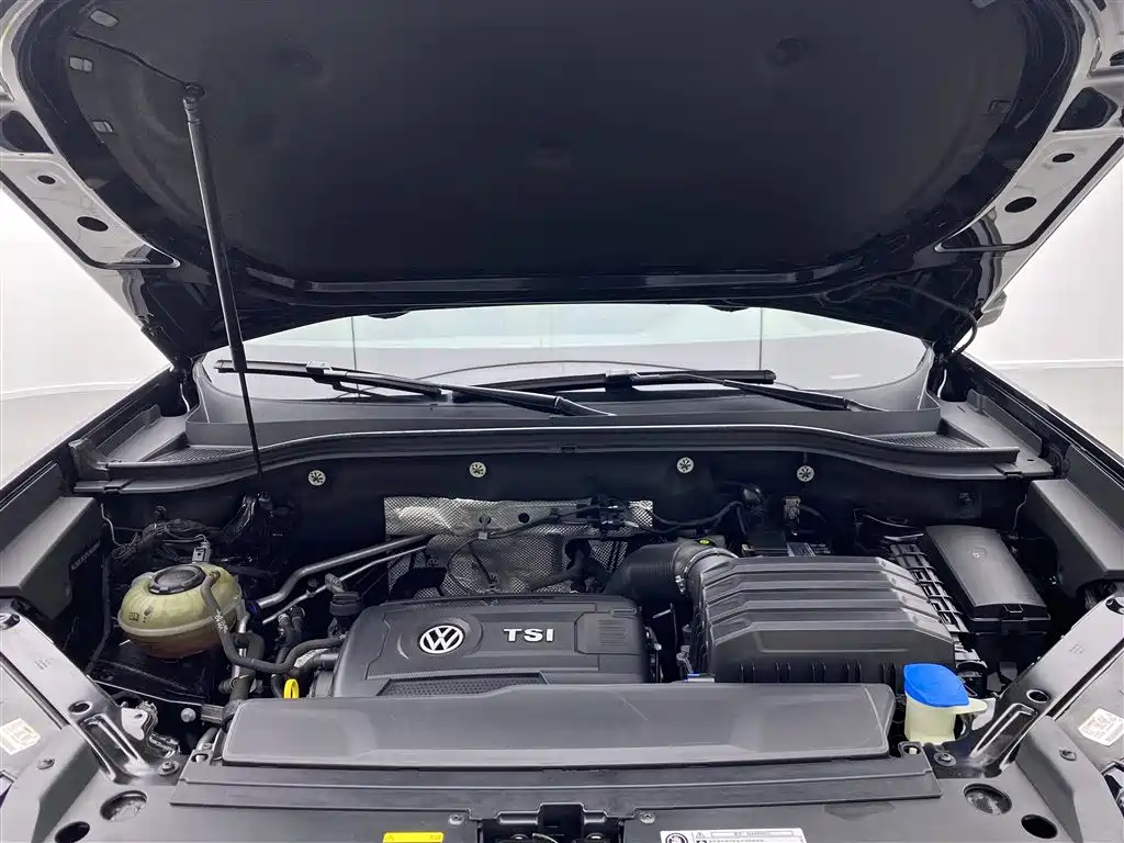 Touron 2020 380TSI four-wheel drive luxury version National V купить на сайте DeffCars