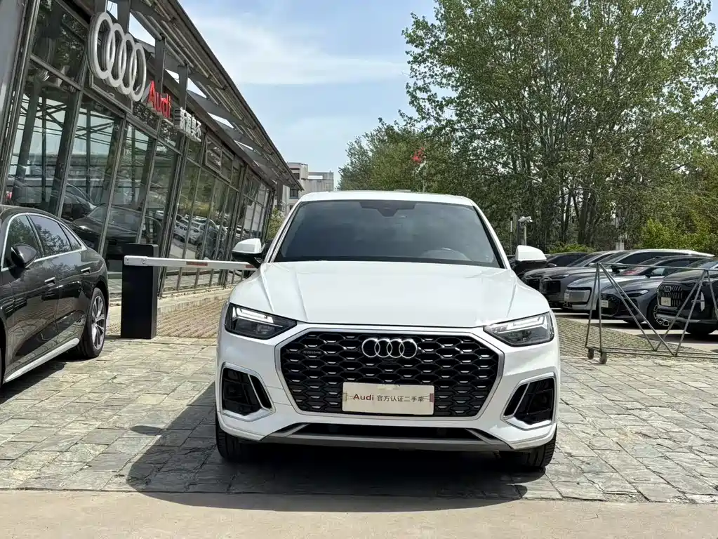 Audi Q5L Sportback 2021 40 TFSI Fashion купить на сайте DeffCars