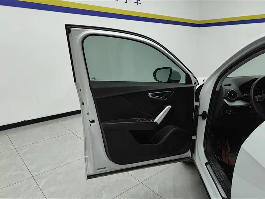 Audi Q2L 2018 35 TFSI Fashionable and Elegant National VI купить на сайте DeffCars