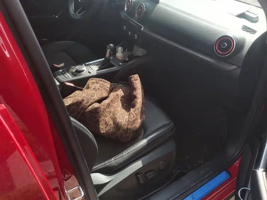 Audi Q2L 2020 35 TFSI Fashionable and Elegant купить на сайте DeffCars