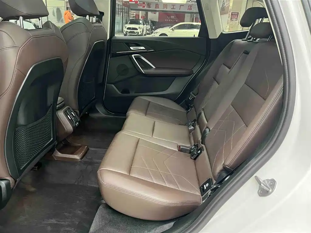 BMW X1 2023 sDrive20Li X Design Package купить на сайте DeffCars
