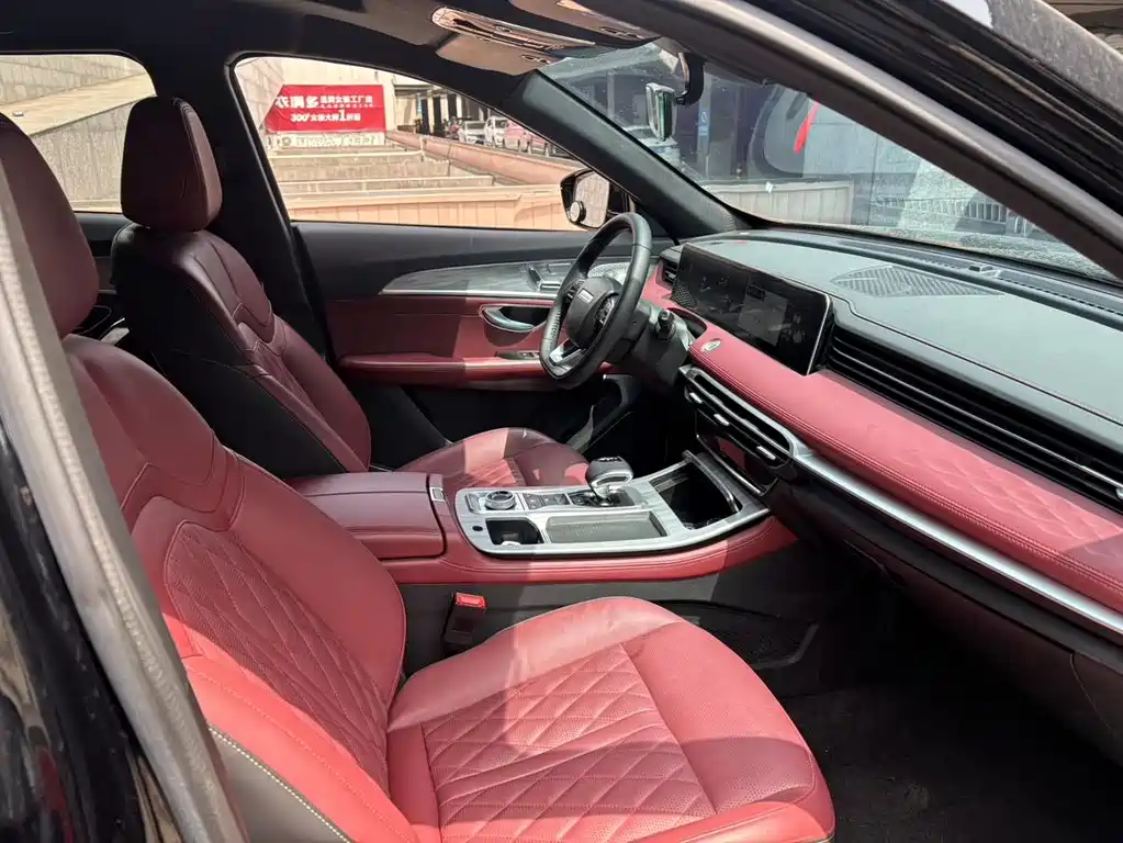 Jietu X70 PLUS 2021 model 1.5T DCT fire 5 seats купить на сайте DeffCars
