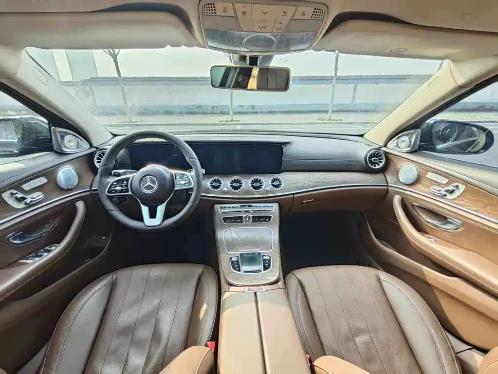 Mercedes-Benz E-Class 2019 E 300 L Luxury Model купить на сайте DeffCars