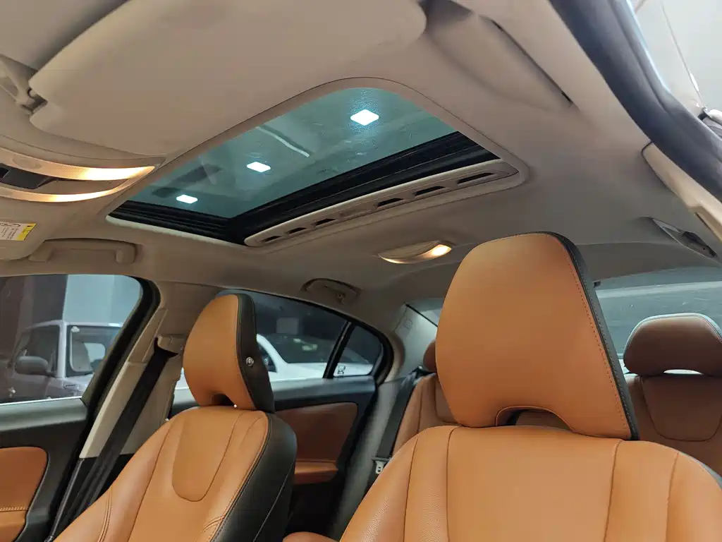 Volvo S60 2018 S60L T3 Smart Edition купить на сайте DeffCars