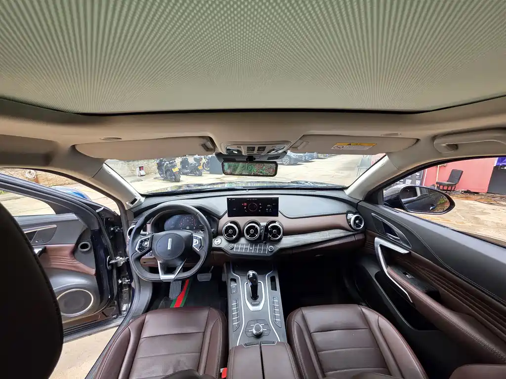 Wei brand VV7 2020 2.0T flagship model купить на сайте DeffCars