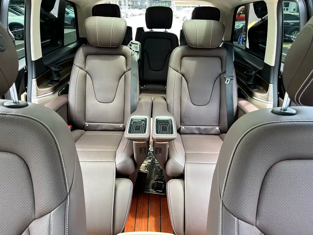 Mercedes-Benz V-Class 2022 V 260 Premium Edition купить на сайте DeffCars