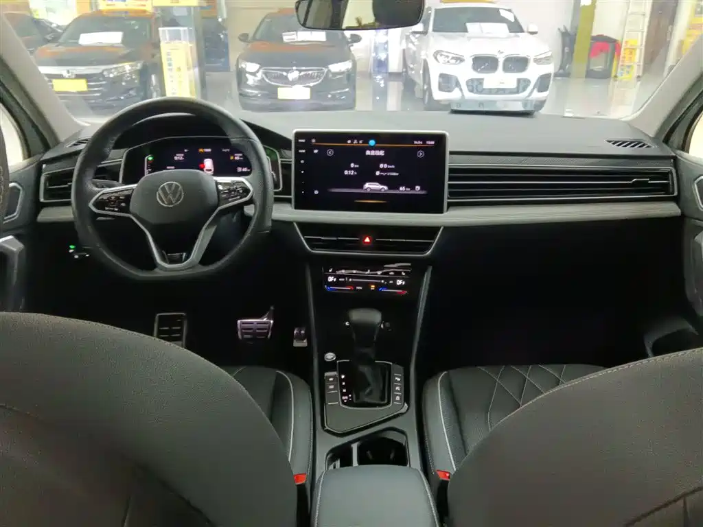Tiguan L 2023 330TSI automatic two-wheel drive R-Line version купить на сайте DeffCars