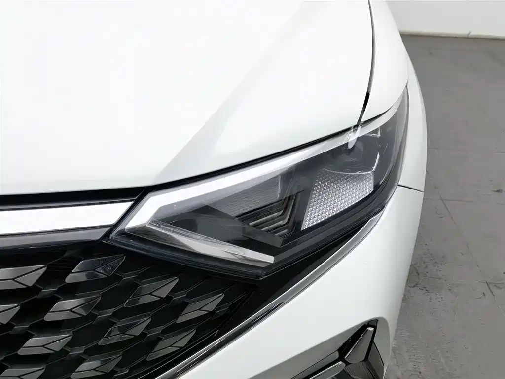 Jetta VS7 2023 280TSI automatic aggressive version купить на сайте DeffCars
