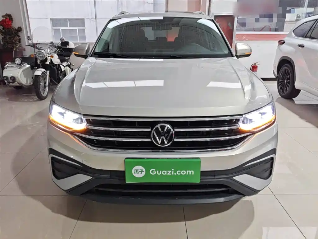Tiguan L 2023 330TSI automatic two-wheel drive smart version купить на сайте DeffCars
