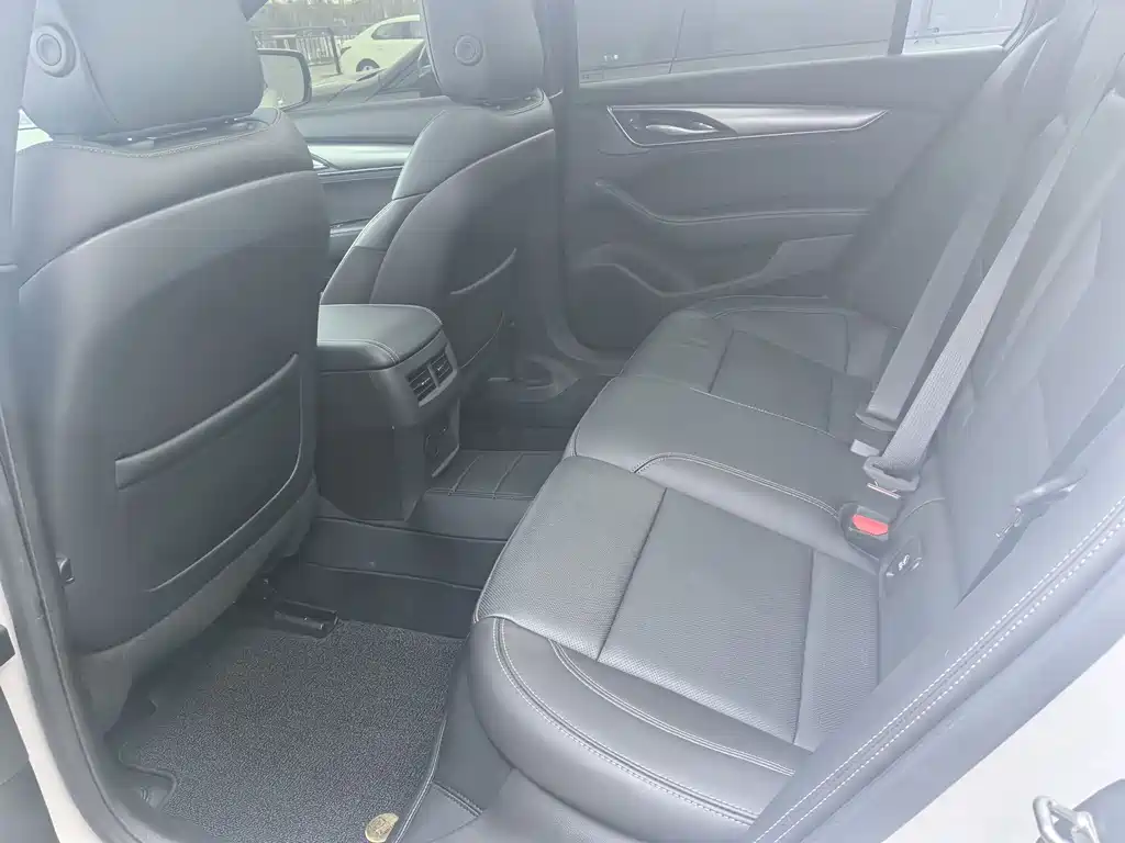 Cadillac CT5 2024 28T Luxury Pro купить на сайте DeffCars