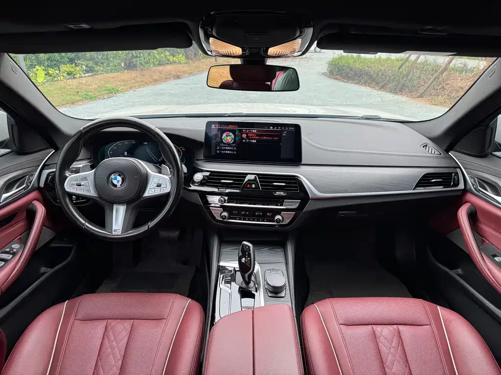 BMW 5 Series 2022 facelift 530Li leading M sports package купить на сайте DeffCars