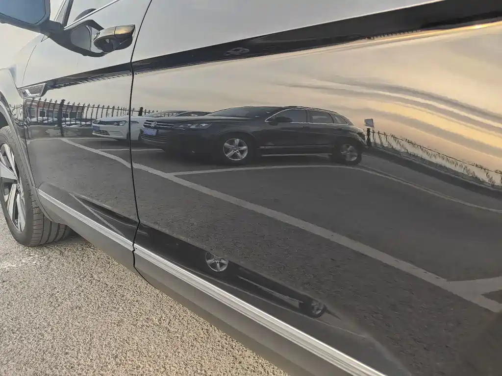 Touron 2024 530 V6 four-wheel drive luxury version купить на сайте DeffCars