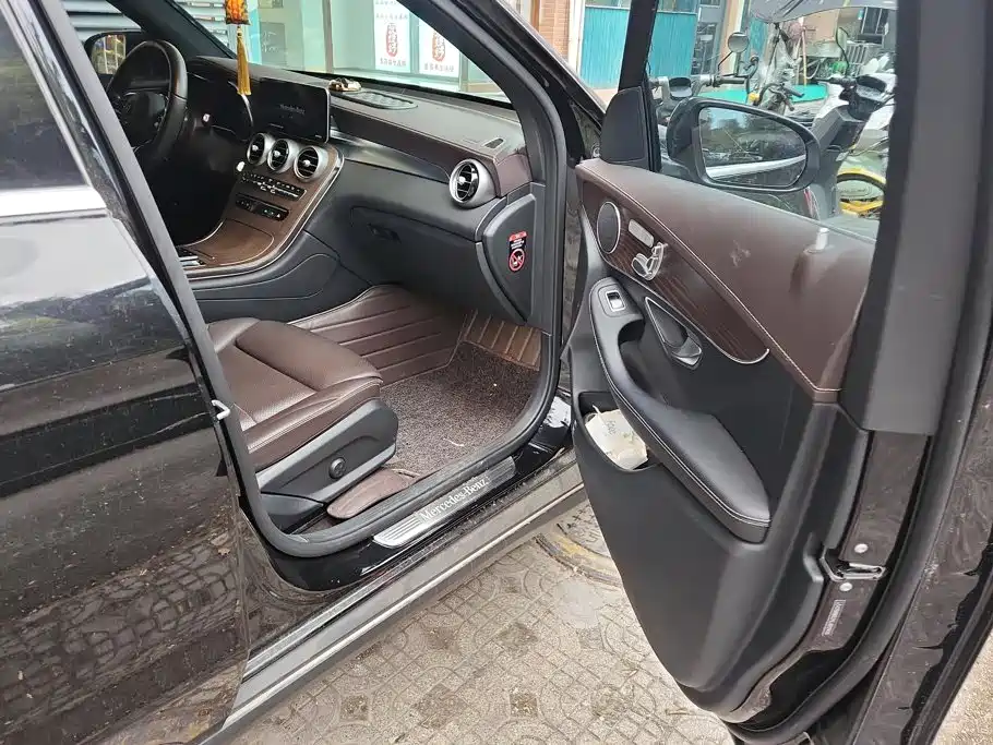 Mercedes-Benz GLC 2022 facelift 2 GLC 260 L 4MATIC luxury model купить на сайте DeffCars