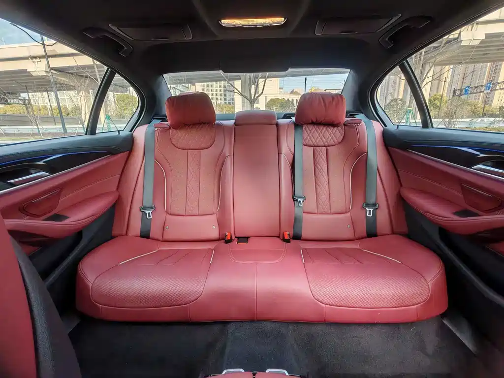 BMW 5 Series 2022 facelift 525Li M Sports Package купить на сайте DeffCars