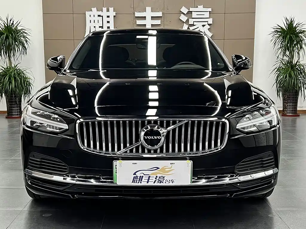 Volvo S90 plug-in hybrid 2024 plug-in hybrid four-wheel drive long range Zhiyi luxury version купить на сайте DeffCars
