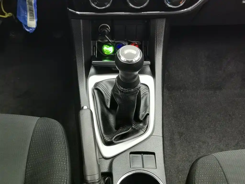 Corolla 2017 facelift 1.6L manual GL купить на сайте DeffCars