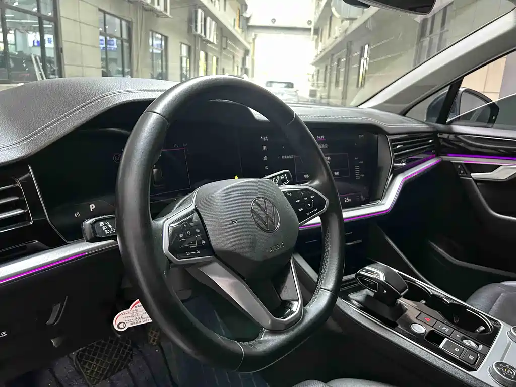 Touareg 2021 3.0TSI Ruixiang Edition Classic Sports Package купить на сайте DeffCars