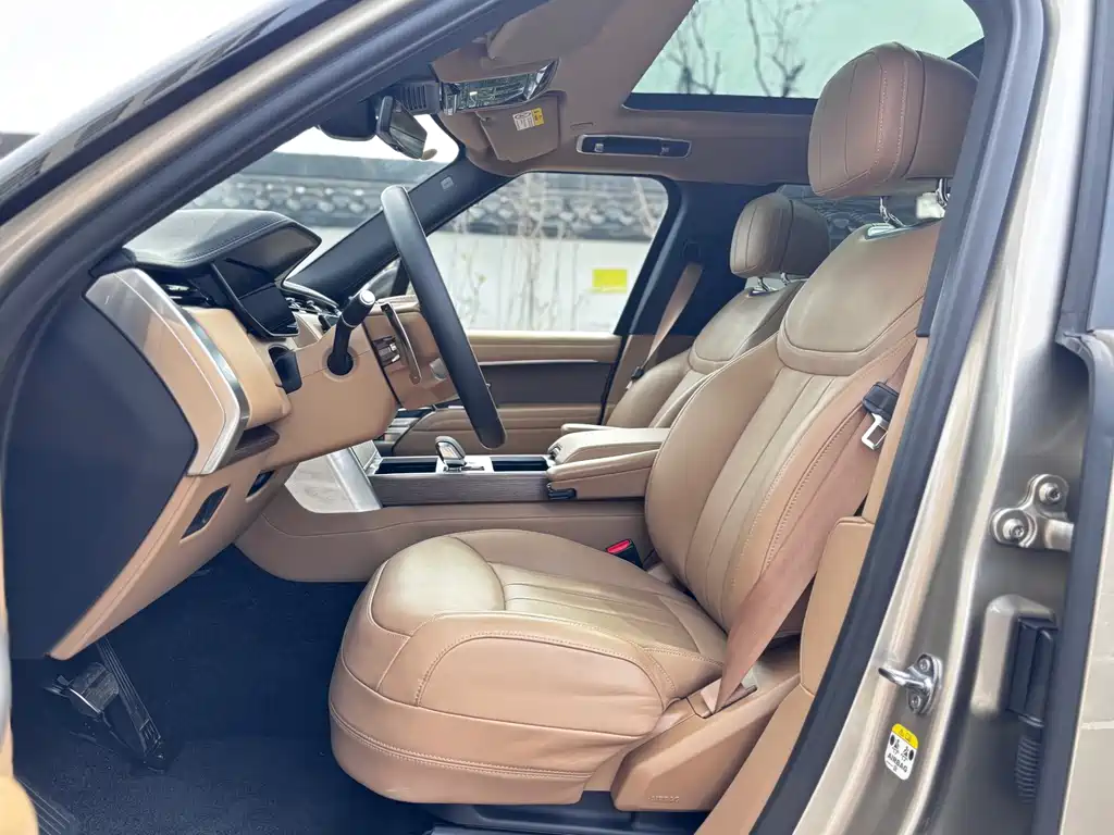 Range Rover 2024 3.0 L6 400PS Genesis Extended Edition купить на сайте DeffCars