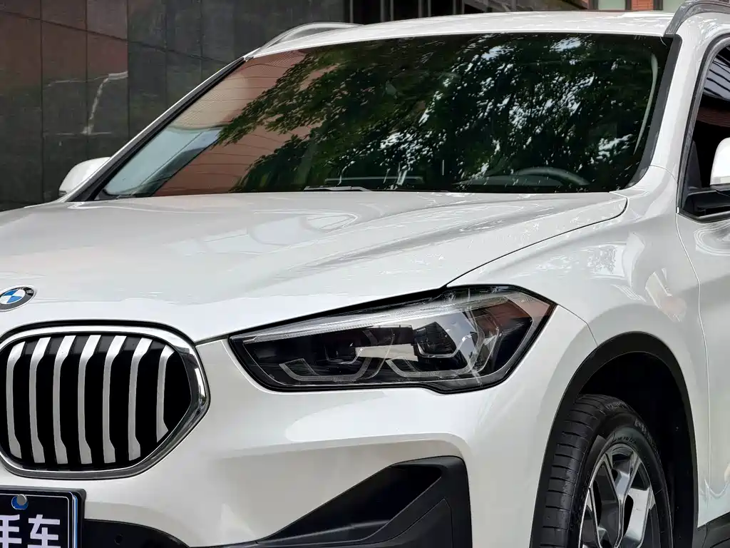 BMW X1 2021 sDrive25Li Leading Model купить на сайте DeffCars