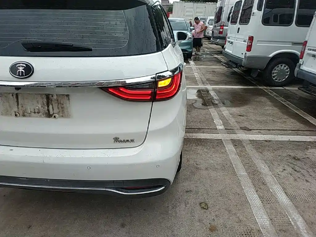 Song MAX 2017 1.5T manual smart connected luxury model 7 seats купить на сайте DeffCars